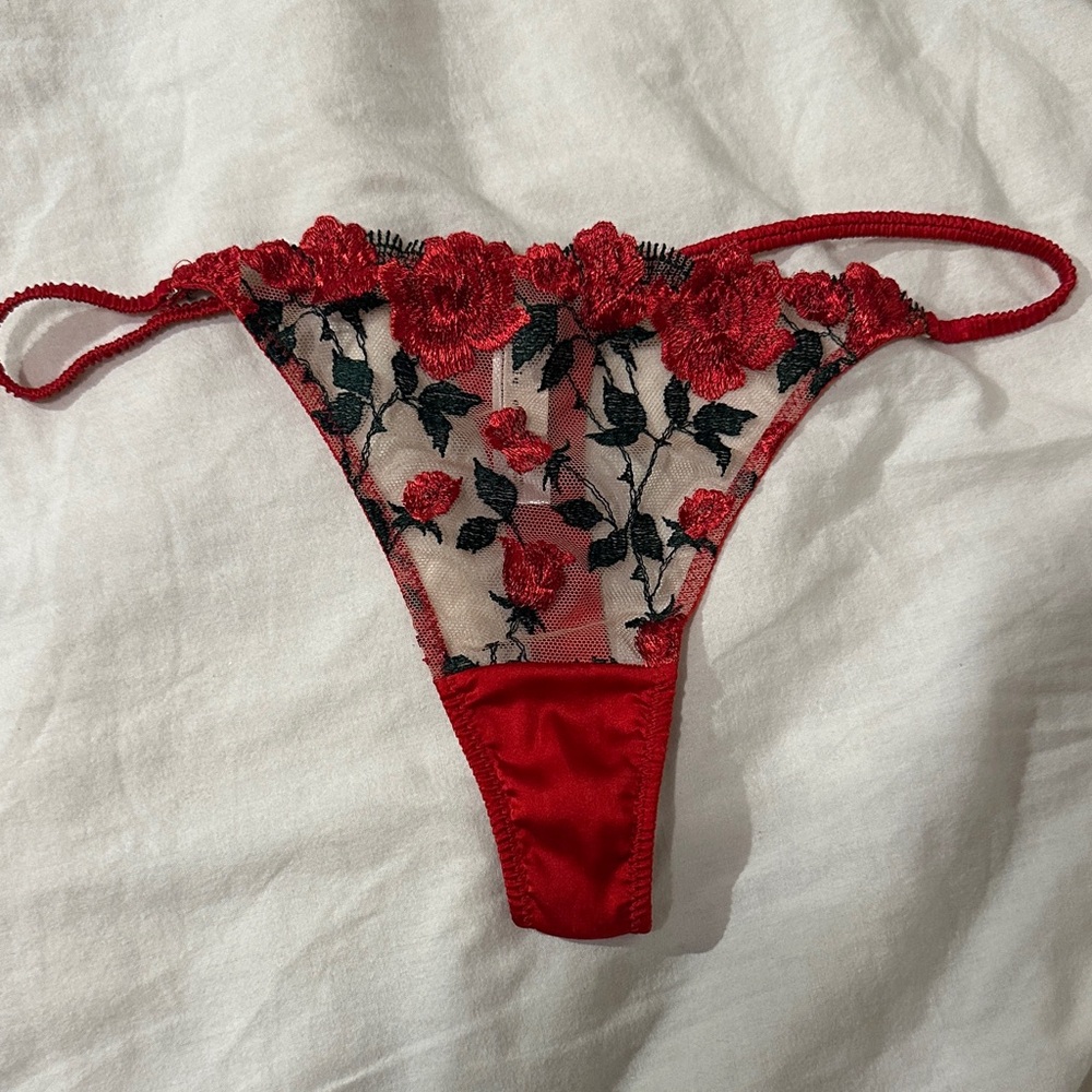 Fleur Du Mal Red Floral Lace Thong